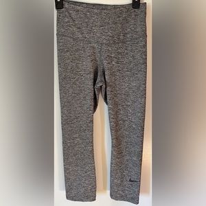 019– Nike Leggings - Cropped